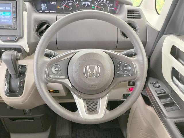 Honda N BOX 2019-06 184773-11