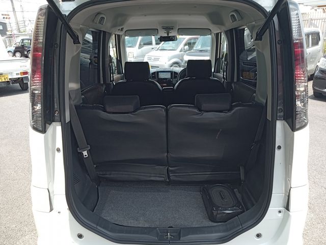 Nissan ROOX 2012-06 6264-7