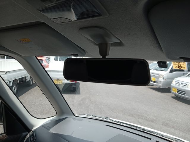 Nissan ROOX 2012-06 6264-26