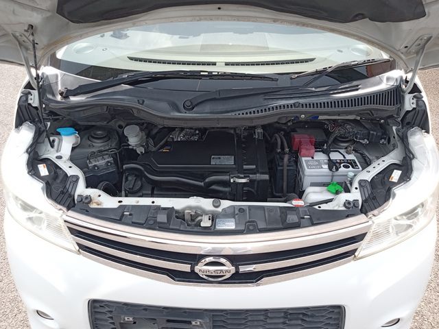 Nissan ROOX 2012-06 6264-29