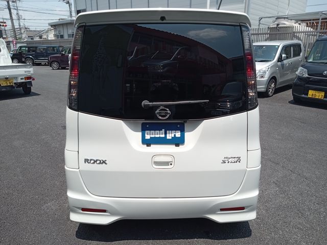 Nissan ROOX 2012-06 6264-3