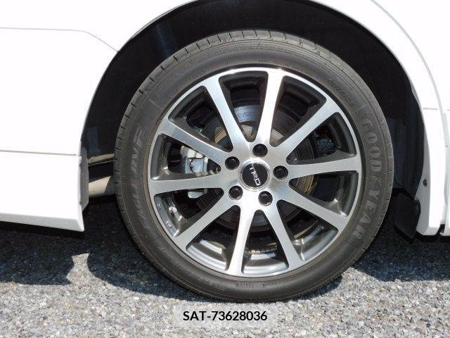 Toyota ESQUIRE 2019-05 234677-17