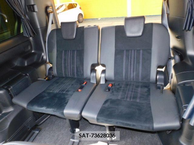 Toyota ESQUIRE 2019-05 234677-6