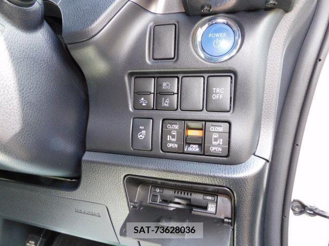 Toyota ESQUIRE 2019-05 234677-15