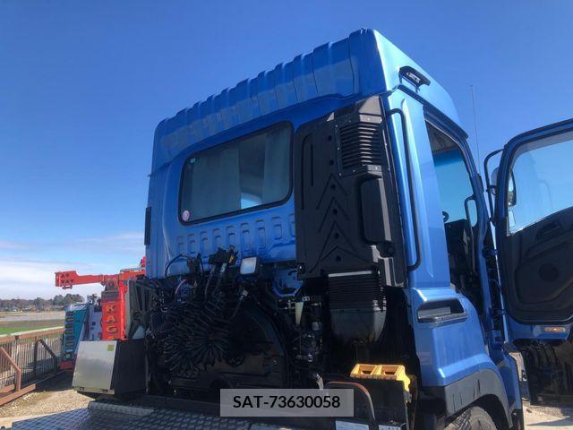 Isuzu GIGA 2018-02 302518-15