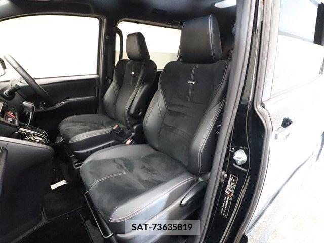 Toyota NOAH 2016-07 236917-5
