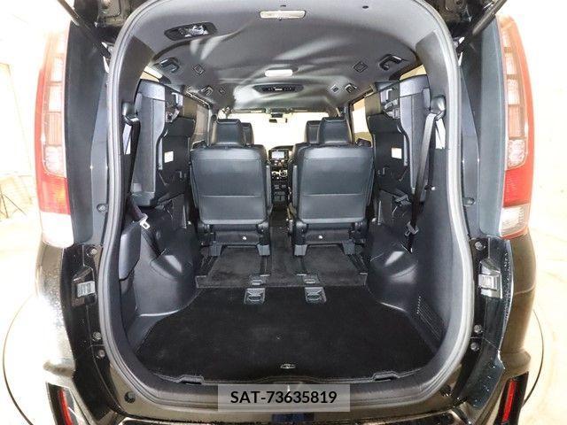 Toyota NOAH 2016-07 236917-8