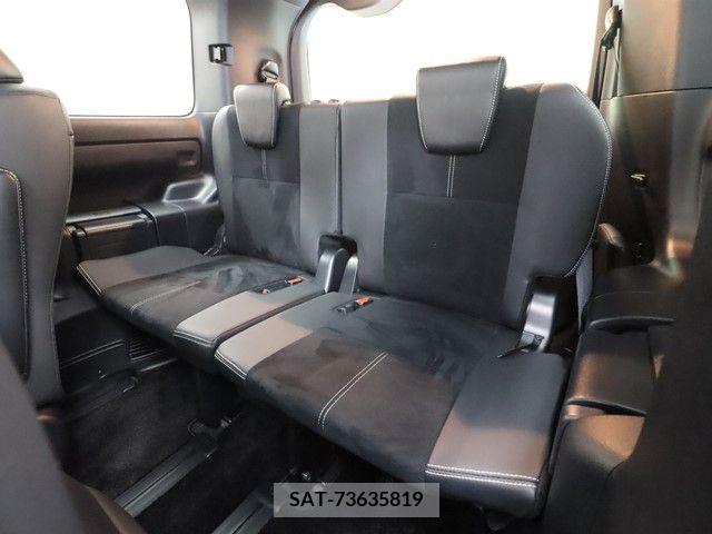 Toyota NOAH 2016-07 236917-7