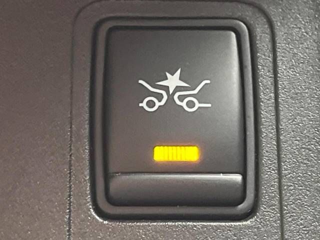 Nissan SERENA 2018-08 22958-6