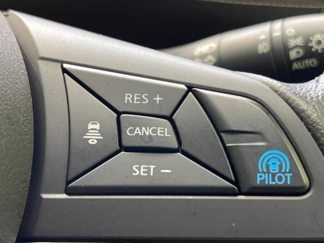 Nissan SERENA 2018-08 22958-2