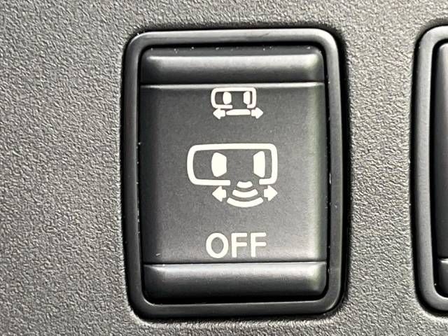 Nissan SERENA 2018-08 22958-7