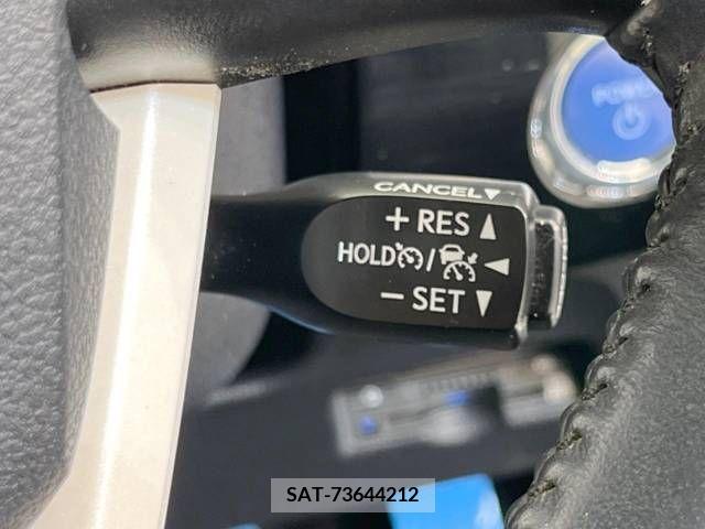 Toyota PRIUS PHV 2017-06 283548-5