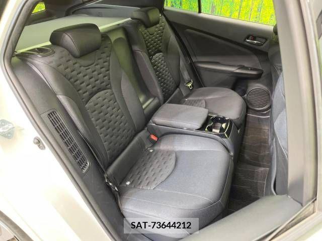 Toyota PRIUS PHV 2017-06 283548-9
