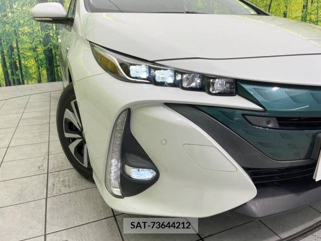 Toyota PRIUS PHV 2017-06 283548-12