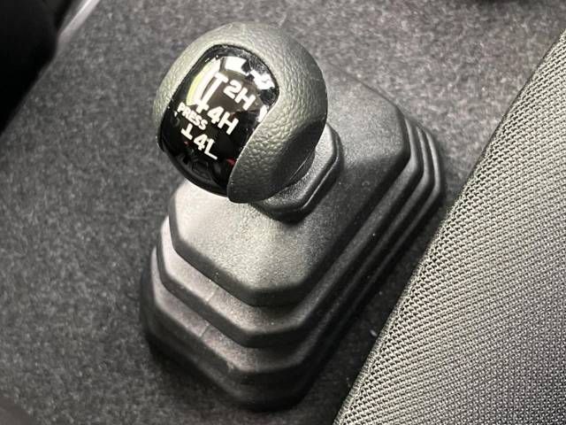 Suzuki JIMNY SIERRA 2022-01 28329-4