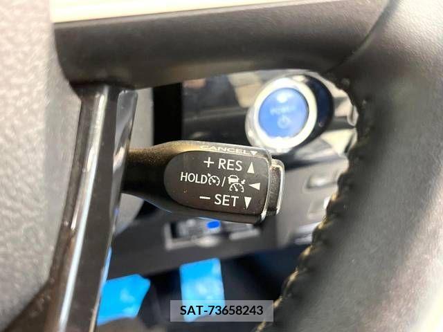Toyota PRIUS 2017-03 243039-7