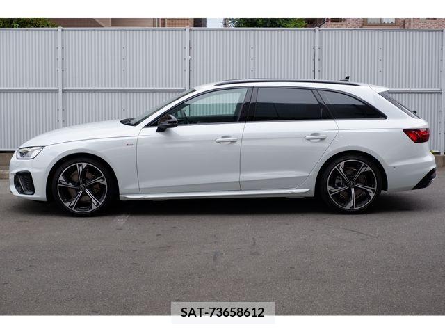 Audi A4 2023-03 261032-1