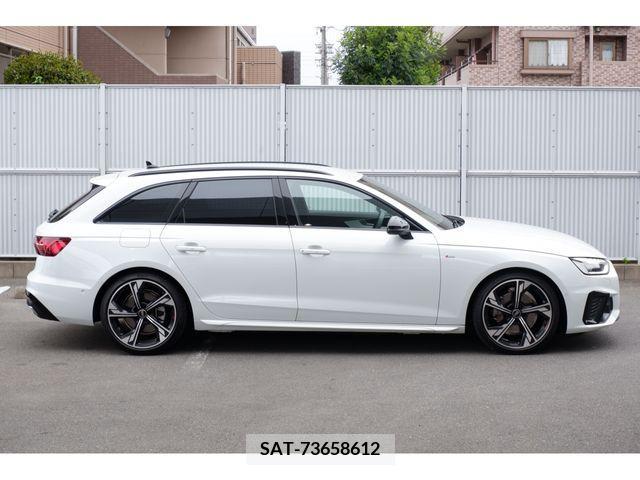 Audi A4 2023-03 261032-6
