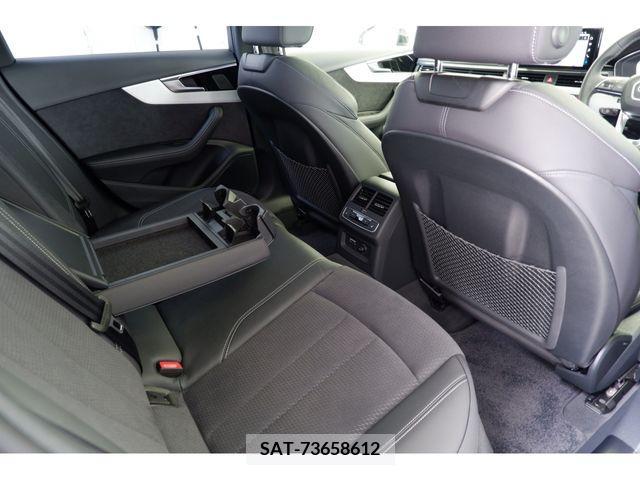 Audi A4 2023-03 261032-13