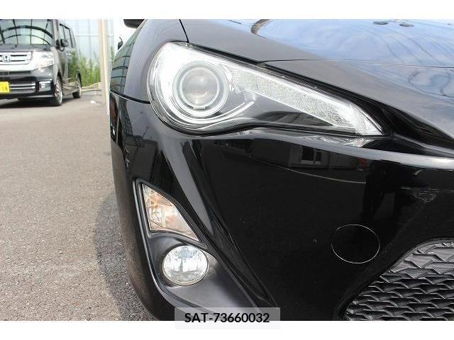 Toyota 86 2013-12 331156-9