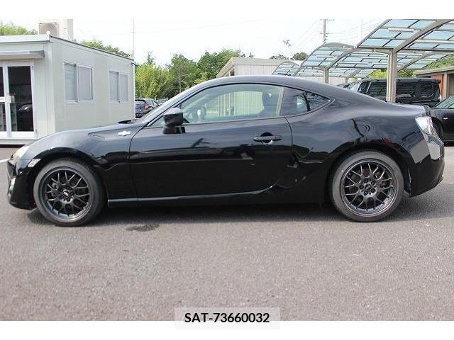 Toyota 86 2013-12 331156-8