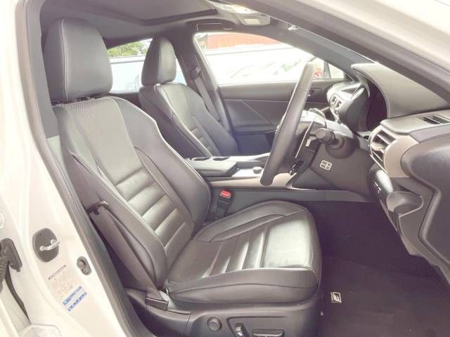 Lexus IS 2013-09 7179-11