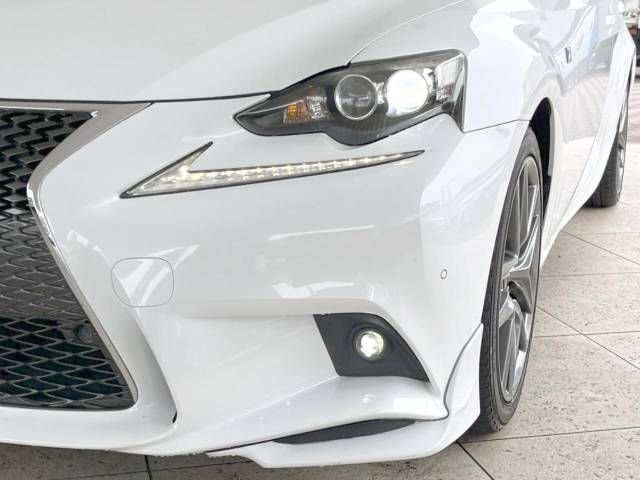Lexus IS 2013-09 7179-16