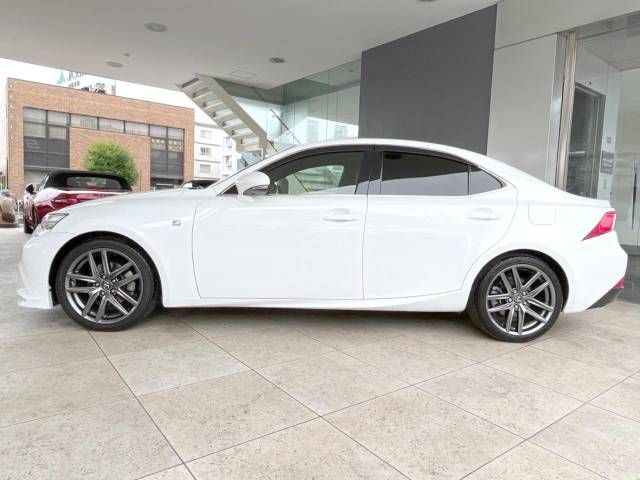 Lexus IS 2013-09 7179-19