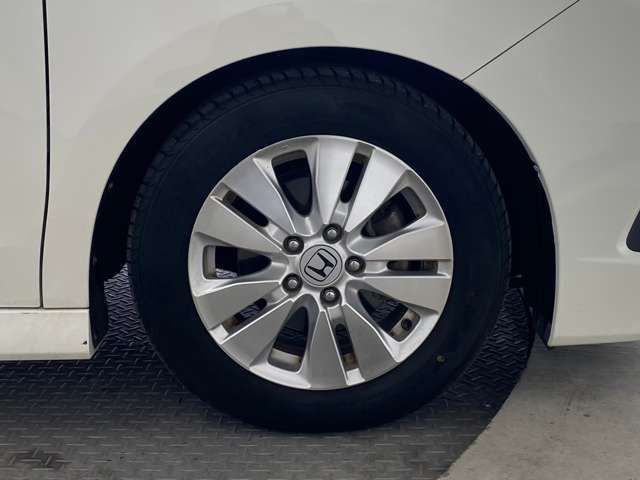 Honda e 2010-06 187658-16