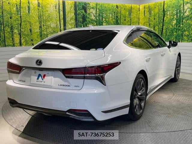 Lexus LS 2017-11 304740-15