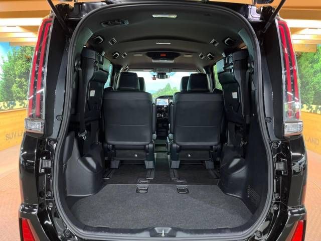 Toyota NOAH 2019-02 184496-13