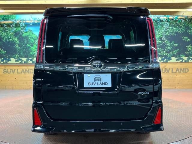Toyota NOAH 2019-02 184496-17