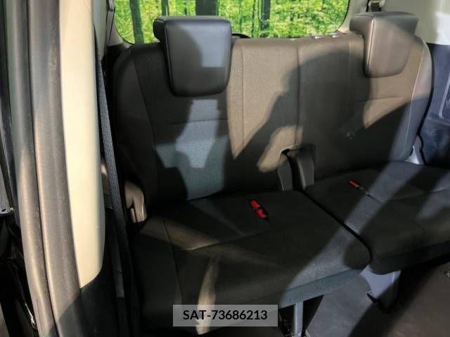 Toyota VOXY 2013-06 337661-10