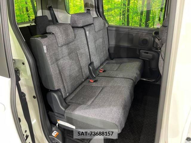 Toyota SIENTA 2023-04 378161-9