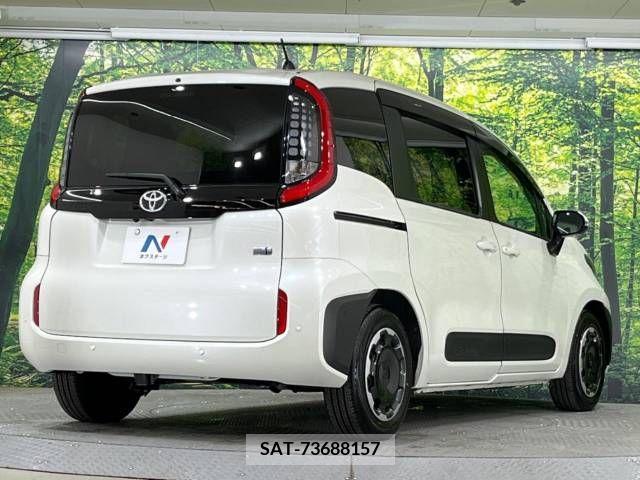 Toyota SIENTA 2023-04 378161-18
