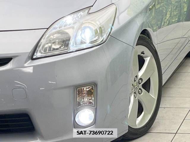 Toyota PRIUS 2010-02 322079-12