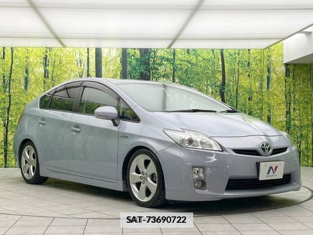 Toyota PRIUS 2010-02 322079-16