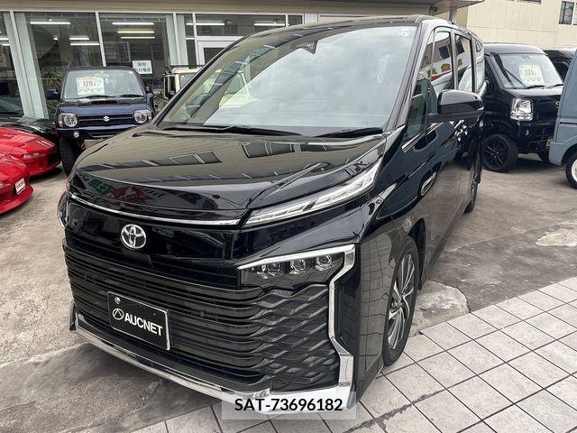 Toyota VOXY 2023-05 313595-0