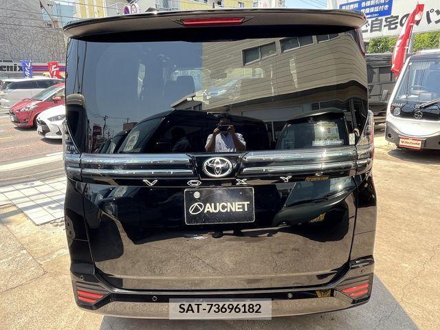 Toyota VOXY 2023-05 313595-2