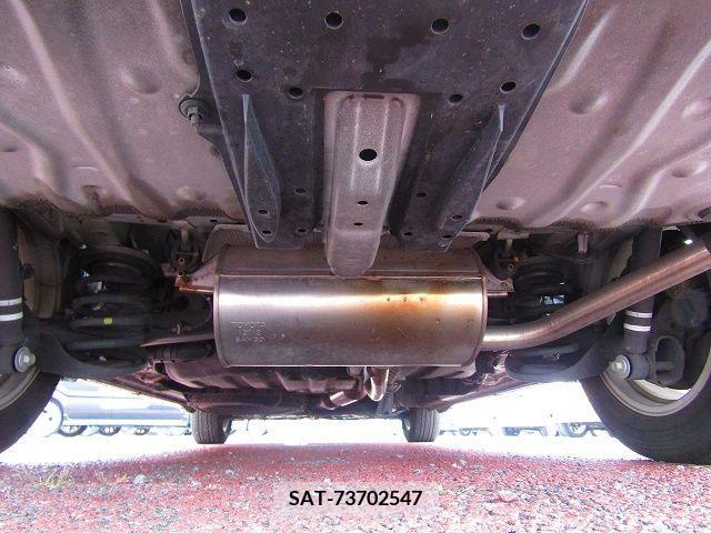 Toyota VOXY 2013-06 378462-25