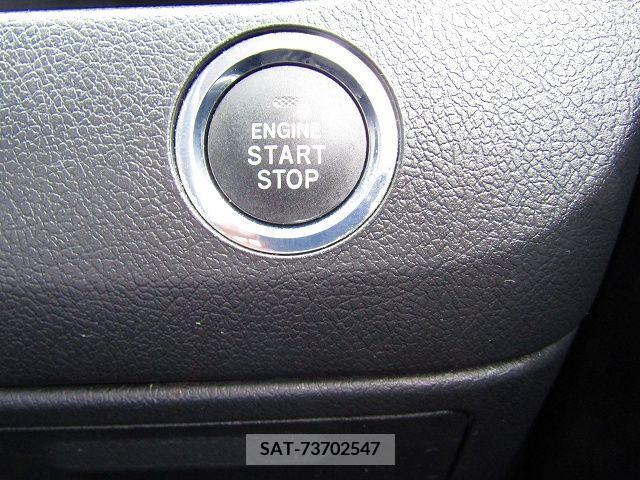 Toyota VOXY 2013-06 378462-18