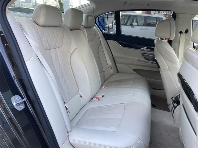 Bmw 7 SERIES 2015-12 20189-9