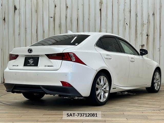 Lexus IS 2013-07 362831-16
