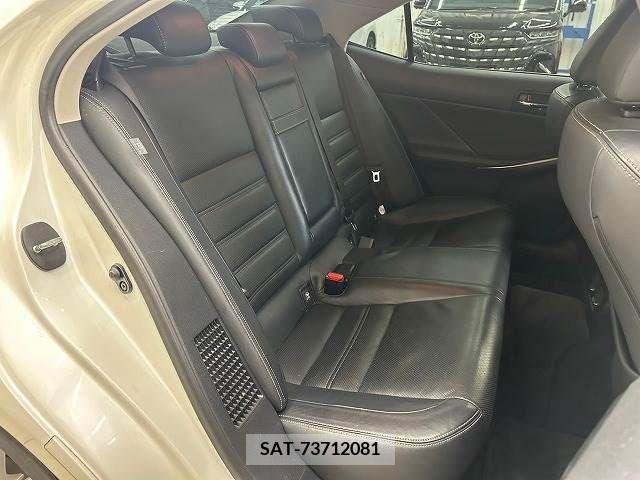 Lexus IS 2013-07 362831-9