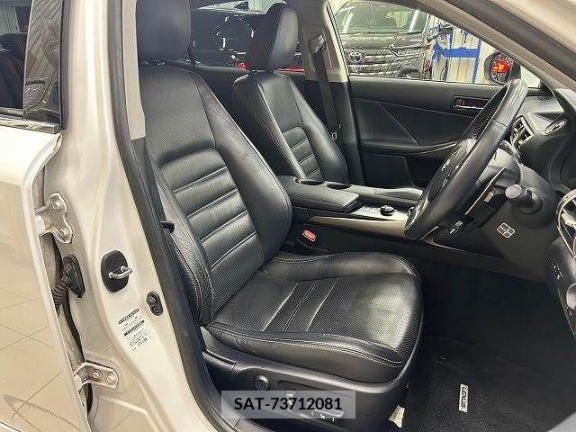Lexus IS 2013-07 362831-8