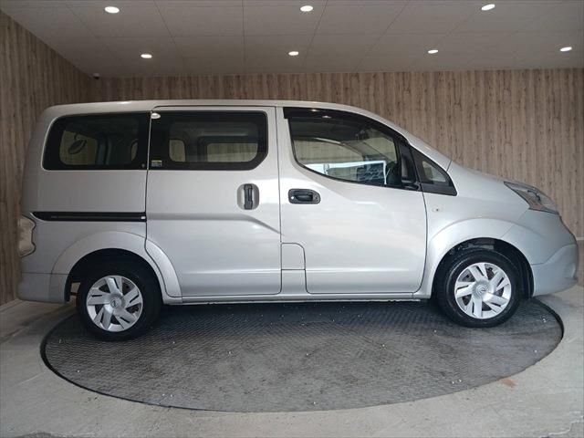 Nissan E-NV200 VAN 2017-03 181264-3