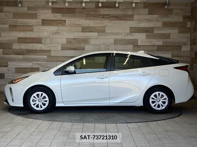 Toyota PRIUS 2021-06 366570-14