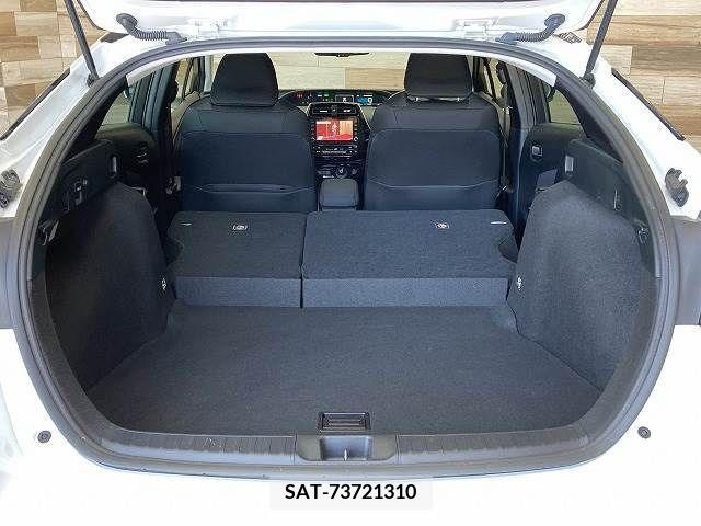 Toyota PRIUS 2021-06 366570-12