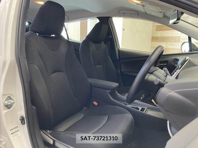 Toyota PRIUS 2021-06 366570-10
