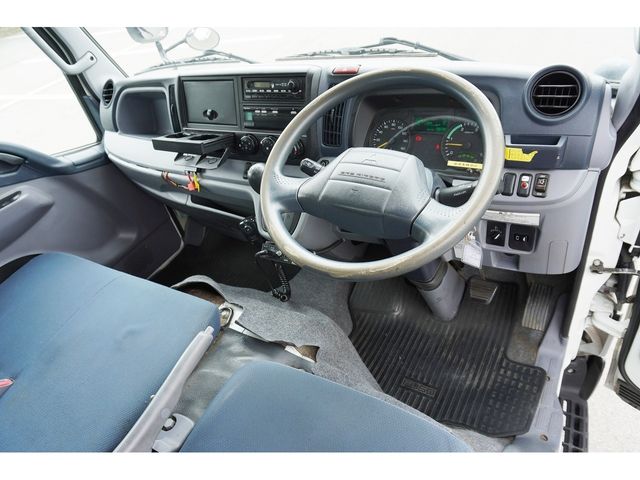 Mitsubishi CANTER 2013-02 196213-2